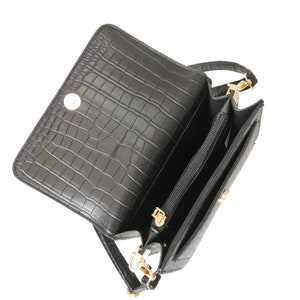 Women's Faux Crocodile Grain Handbag - Evening Envelope Clutch Wallet Brown