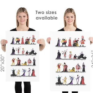 Puede incluir: Se muestran dos carteles con una ilustraci&oacute;n de dibujos animados de varios villanos. Los carteles est&aacute;n disponibles en dos tama&ntilde;os: 50,8 cm x 76,2 cm y 61 cm x 91,4 cm. El texto "Two sizes available" est&aacute; impreso en la parte superior. Las ilustraciones presentan personajes con varios atuendos.