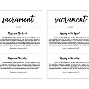 Può includere: Due stampe rettangolari bianche con testo nero. La parola "sacramento" è in alto, seguita da "Preghiere". Sotto ci sono i testi "Benedizione sul pane" e "Benedizione sull'acqua", con testo religioso correlato.