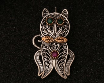 Handmade Cat Brooch in Filigree Silver with Colorful Stones and Bronze Leaf Detail for Animal Lovers
