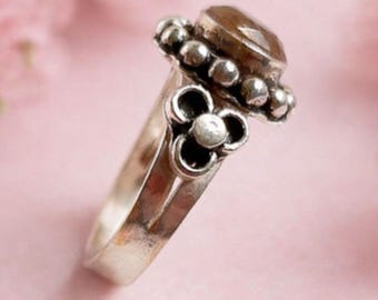 Hercai Inspired Antique Design Ring, Sterling Silver Ring With Sultanite Stone That Changes Color Depending On The Light.