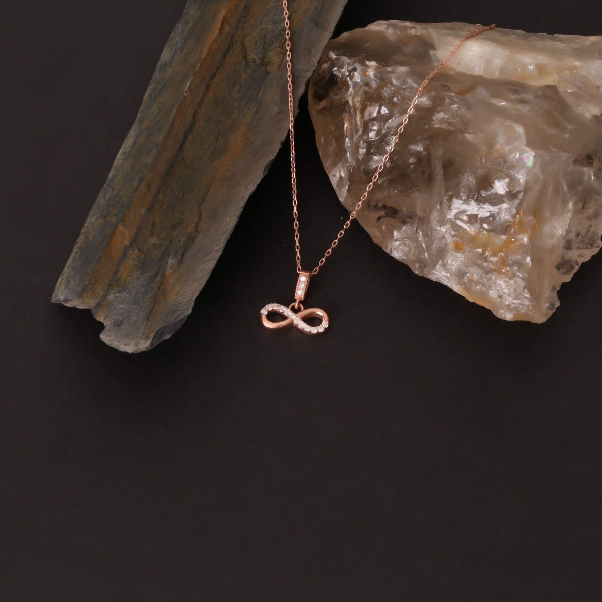Collana Infinity in oro rosa: ciondolo in argento sterling con zirconi - Italia