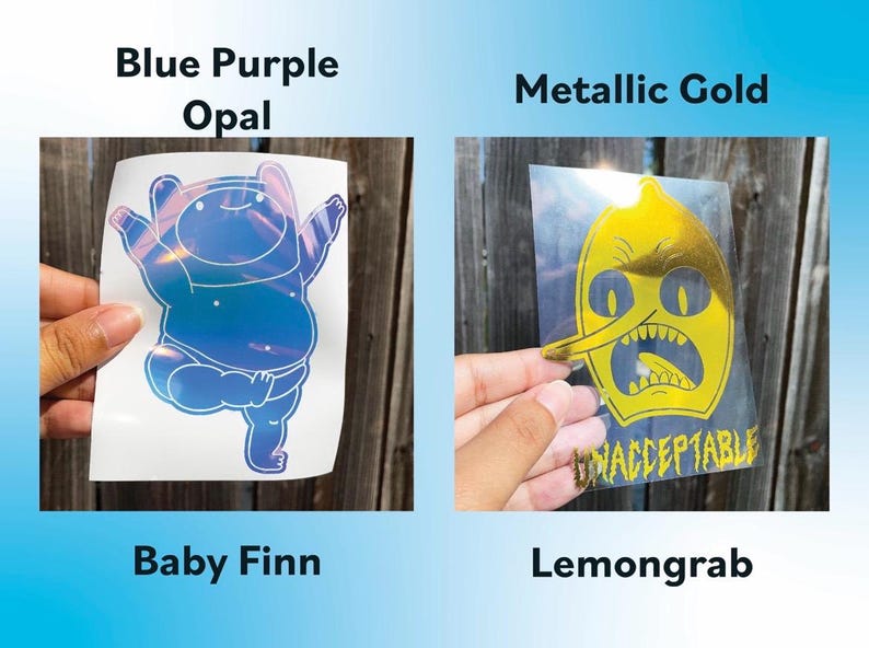 Peut inclure: Deux autocollants en vinyle sont pr&eacute;sent&eacute;s. L'un est un Baby Finn opale bleu-violet, et l'autre est un Lemongrab dor&eacute; m&eacute;tallis&eacute;. Le mot "UNACCEPTABLE" est imprim&eacute; sur l'autocollant Lemongrab.