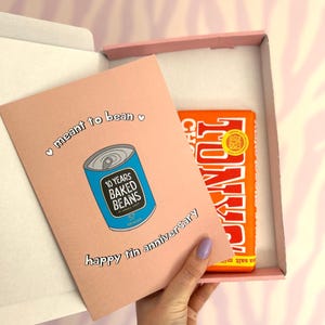 Dulce set de regalo para el décimo aniversario: divertido regalo de aniversario en lata / Chocolate con caramelo salado y tarjeta A5 / Regalo para el décimo aniversario / Idea de regalo divertida