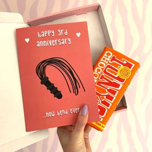 Zoete jubileumcadeauset – attent 3-jarig jubileumcadeau | Chocolade gezouten karamel en A5-kaart | Leren jubileumcadeau | Grappig