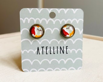 Stud earrings with abstract cabochon pattern, patterned glass