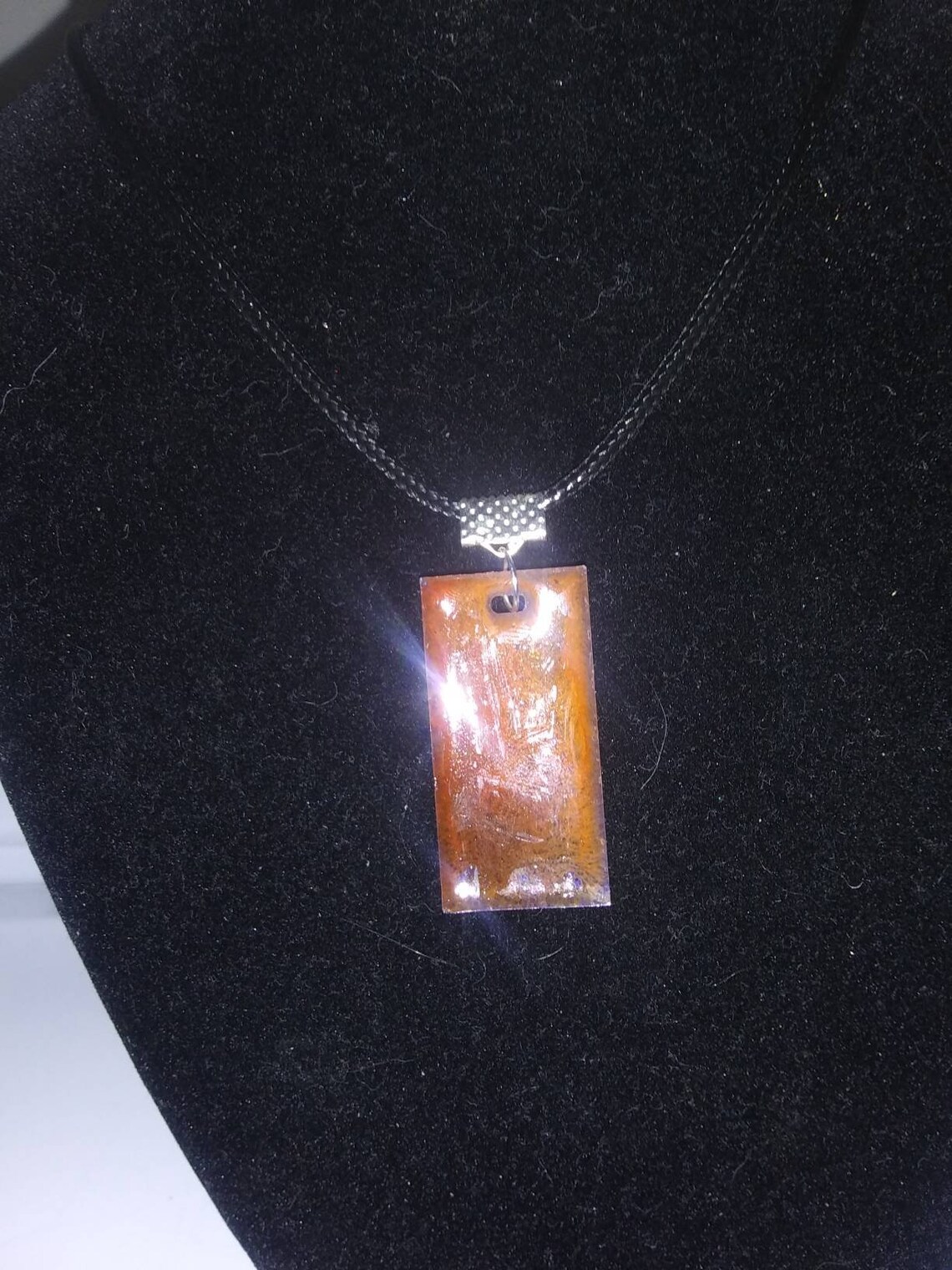 Brauner rechteckiger Harz Anhänger 1 1/2 in lang und 3/4 von | Etsy