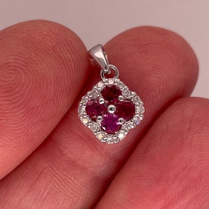 Ruby and diamond pendant 14kt