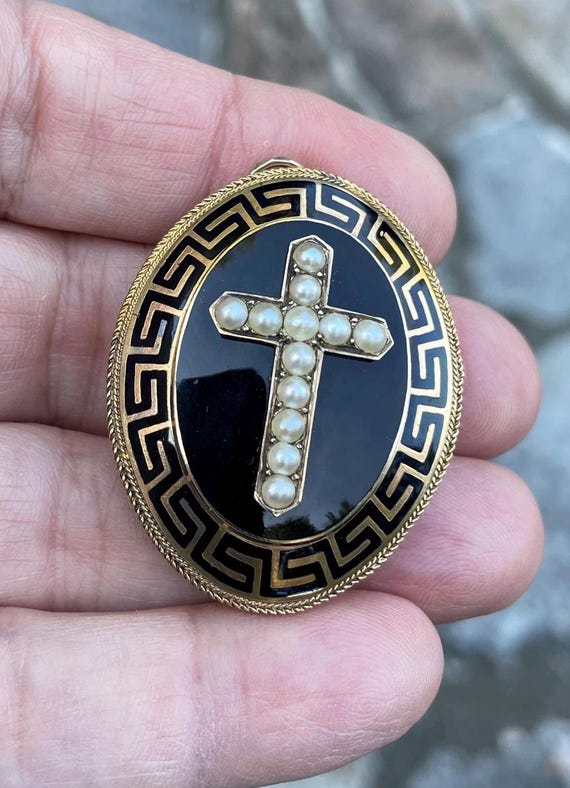 Antique Mourning Brooch/Pendant