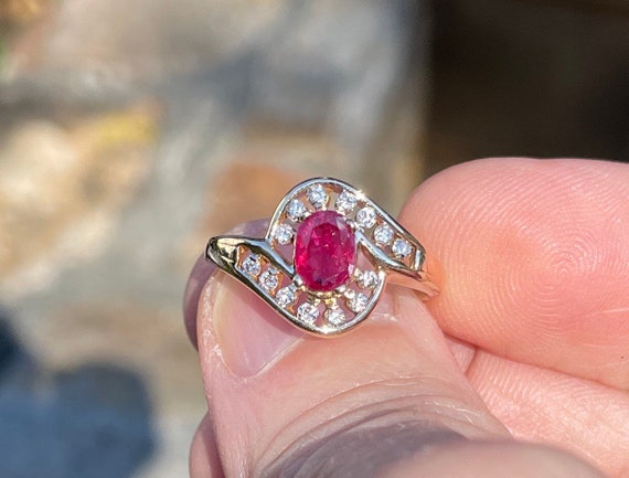 Lady’s ruby ring - image 1