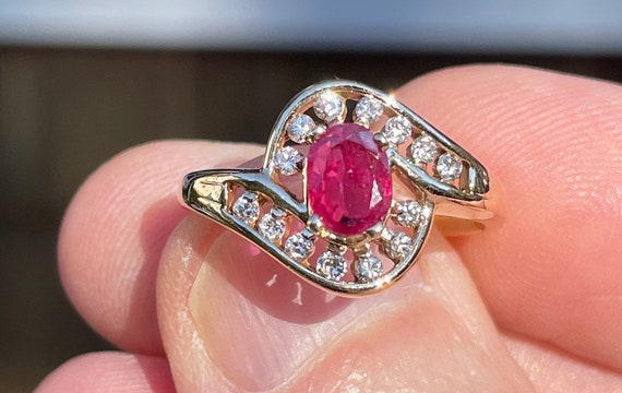 Lady’s ruby ring - image 2