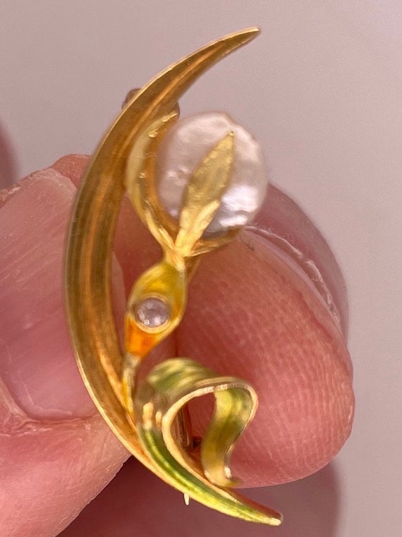 Antique Art Nouveau Brooch