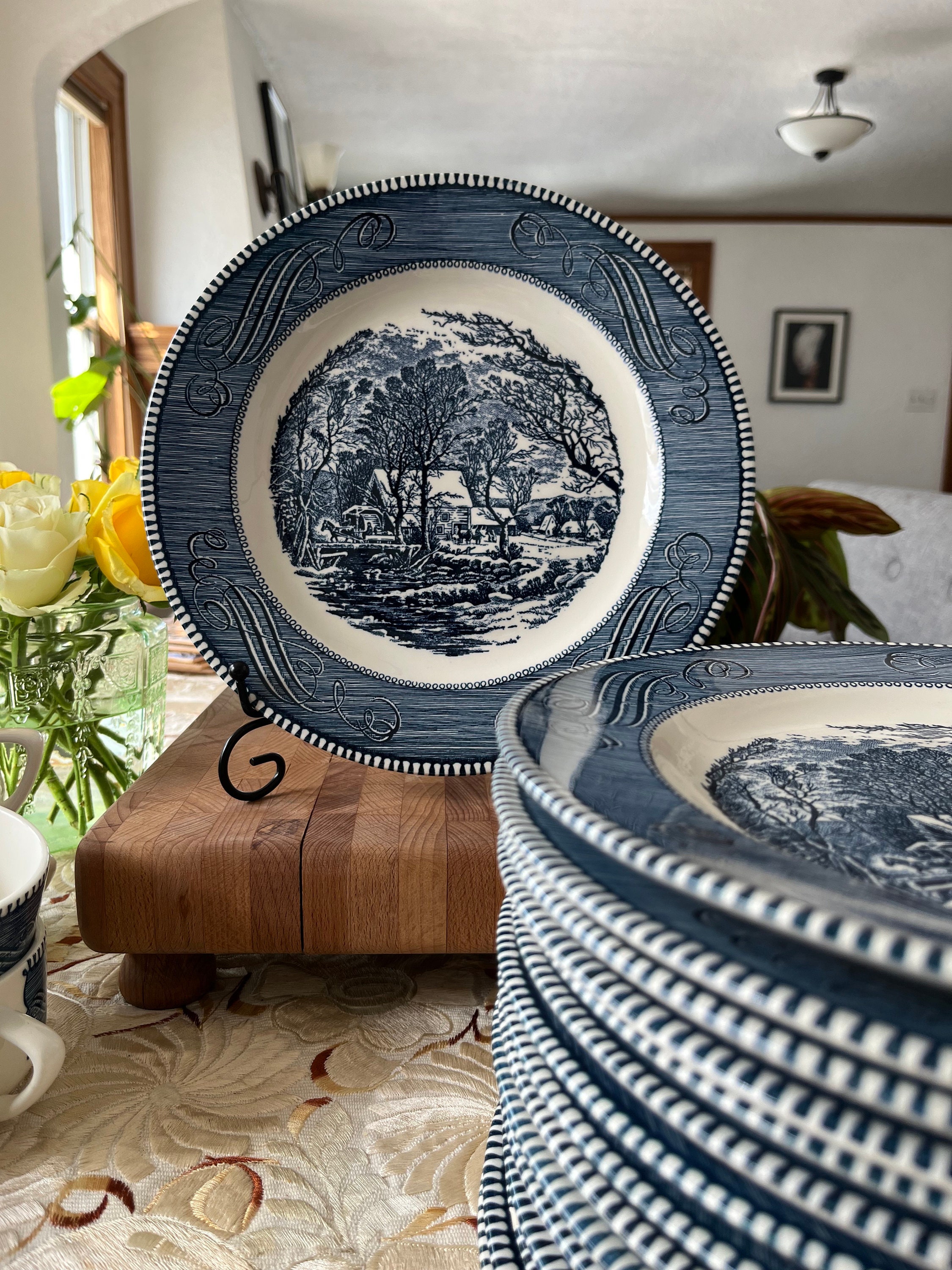 Currier and Ives Blue by Royal Collection Dinner Plates Blue Scene