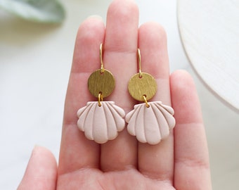 Seashell Polymer Clay Dangle Earrings | Beach Polymer Clay Earrings | Handmade Polymer Clay Beach Themed Earrings | Summertime Earrings