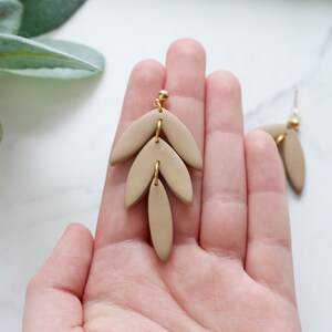 Palm Leaf Earrings For Women Acrylic Leaf Dangle Earrings