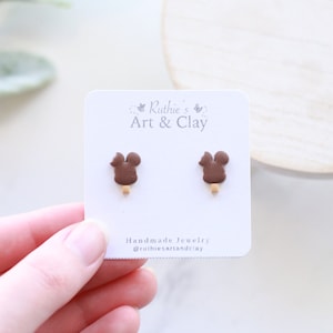 Pendientes de barra de helado de Mickey / Pendientes de barra de helado de Mickey Mouse hechos a mano en arcilla polimérica / Pendientes de parques de Disney / Bocadillos de Disney