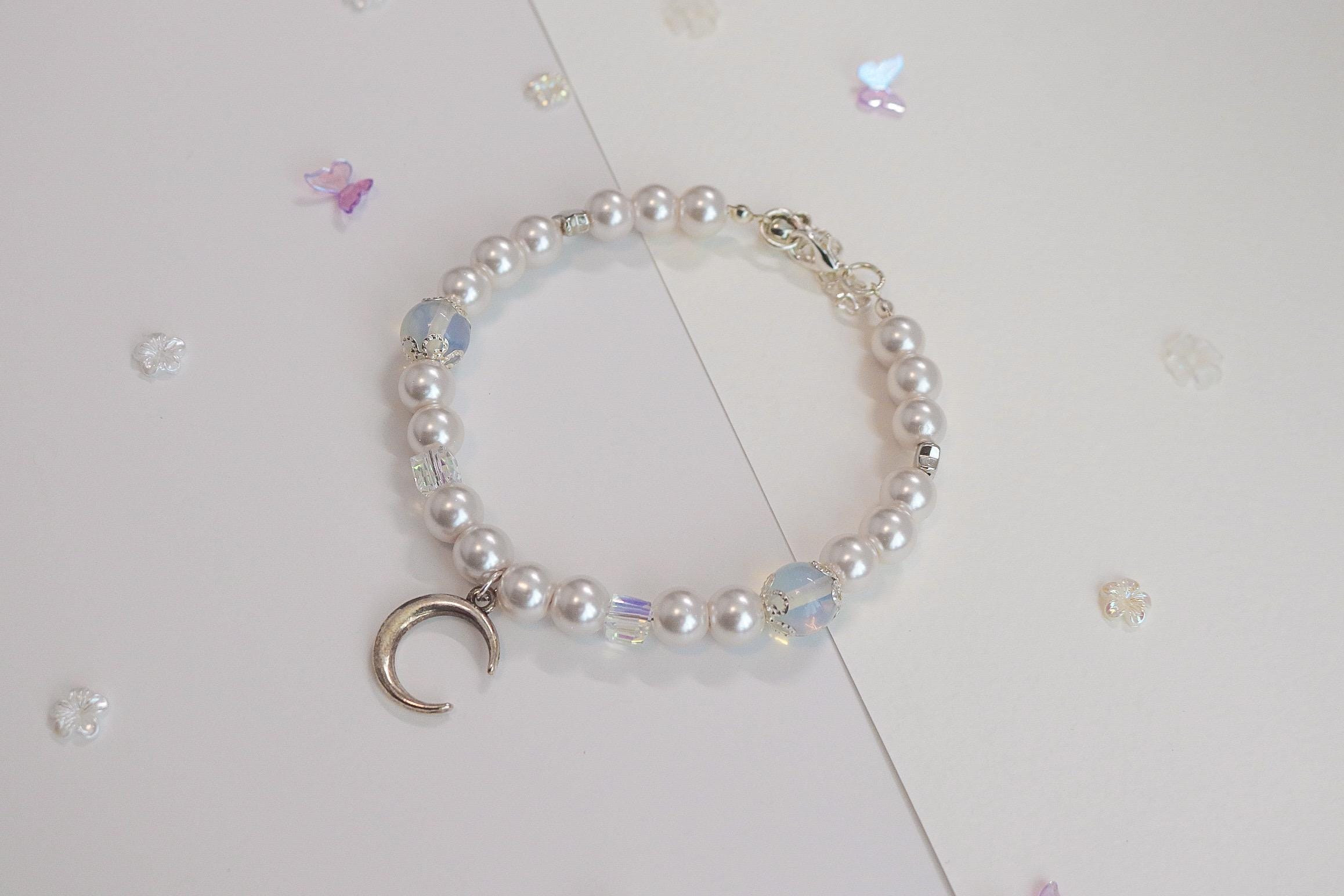 Moon Pendant Cat Collar Necklace - Handbeaded Pearl Cat Jewelry - Luxurious Beaded Cat Collar for Photoshoots or Dress up