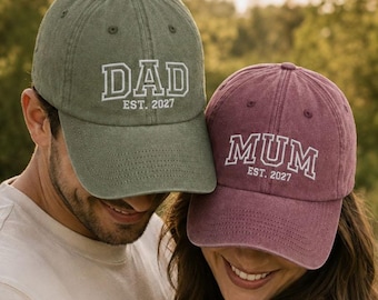 2 x Personalised Embroidered MUM and DAD Hat Set Baby Announcement Hat  EST 2027, Custom Pregnancy Reveal Couples Hats