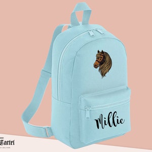 Sac cheval personnalisé, sac à dos personnalisé avec nom et cheval, cadeau parfait pour les filles, sac à dos pour les filles, cadeau chevaux pour les filles