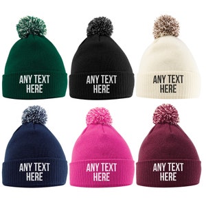 Gorro con pompón bordado personalizado, gorro con texto bordado para mujer, gorro con bordado para hombre, gorro de lana de cualquier color