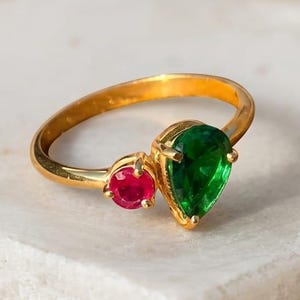 Toi Et Moi Ring Emerald and Ruby Birthstone Ring Pear Cut Green Gemstone Jewelry Dainty Gold Stacking Ring Personalized Gift For Her