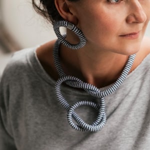 Veelzijdige textielkoordketting, textielketting, katoenen ketting gevoelige huid, comfortabel cadeau voor haar, katoenen ketting voor elke dag,