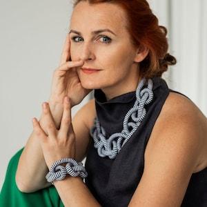 Ketting gevlochten katoenen koord, ketting van marineblauw katoen, cadeau voor haar, elke dag, lichte, gevoelige huid, geknoopte ketting, ketting van textiel,