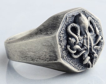 Octopus Signet Mens Ring, Sterling Silver Sea Animal Ring, Mens Ring, Man Gothic Rings ,Mens Oxidized Ring, Handmade Ring Man ,Man Boho Ring
