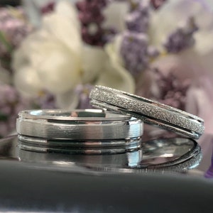 Thin Wedding Band Set, Wedding Ring Set, Matching Wedding Bands for Couple, Couple Wedding Rings, Engraved Wedding Band,Engagement ring