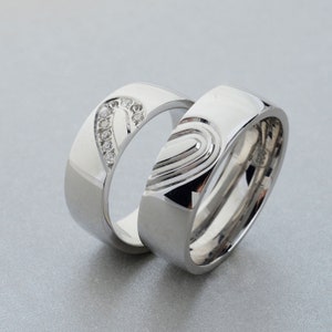 Matching Heart Wedding Band Set, Minimalist Wedding Ring Set, Wedding Bands for Couple, Unique Promise Ring, Handmade Engagement Ring