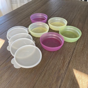 Vintage cereal bowls with lids
