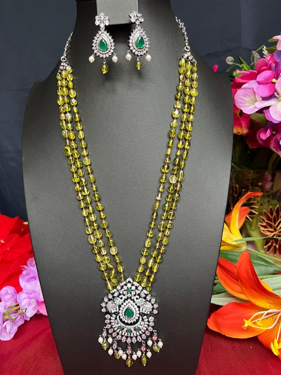 Green stone indian best sale jewelry