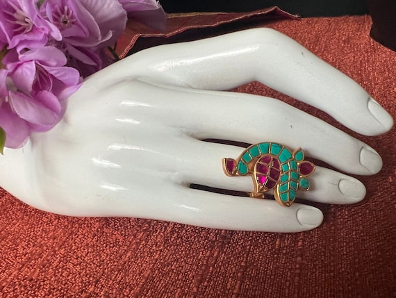 Elegant Kemp Flower Kada Bracelet: Premium Quality South Indian Temple  Jewellery at Rs 689.00 | आर्टिफिशियल कड़ा - Happy Pique, Chennai | ID:  2852109827991