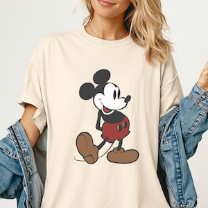 Puede incluir: Un juego de tres tazas de cer&aacute;mica con un acabado mate moteado. Las tazas son de color crema, gris claro y gris oscuro. Cada taza tiene un dise&ntilde;o simple y minimalista.