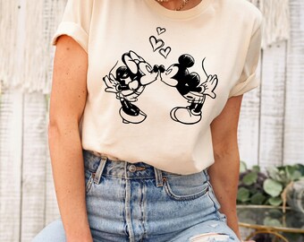 Minnie Love Sketch Shirt, Matching Disney Trip Shirts, Mickey and Minnie Mouse T-Shirt, Disney Couple Sweatshirt, Family Vacation Sweater