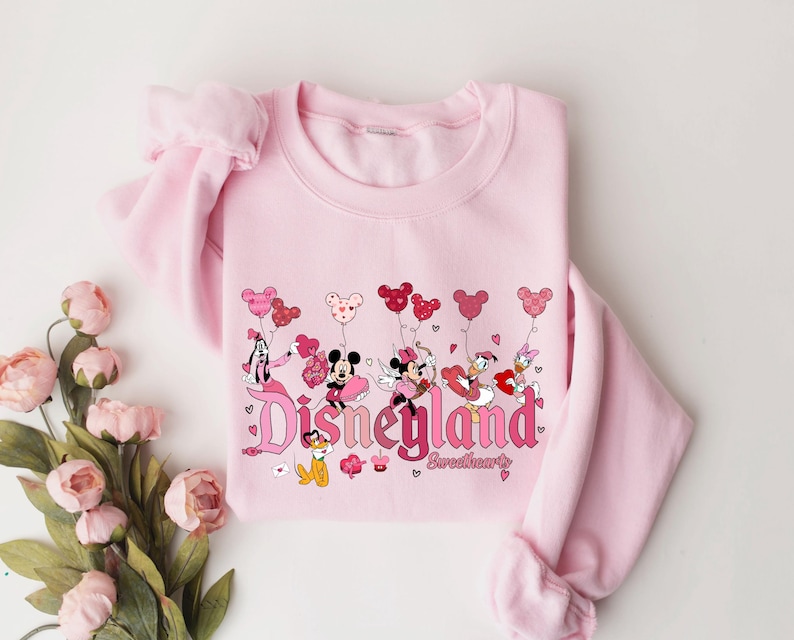 Disneyland Hearts Sweatshirt, Disneyland Valentines T-Shirt, Mickey And Friends Valentine Sweatshirt, Valentines Day Shirt, Valentine Gift bild 1