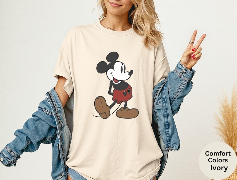 Puede incluir: Un juego de tres tazas de cer&aacute;mica con un acabado mate moteado. Las tazas son de color crema, gris claro y gris oscuro. Cada taza tiene un dise&ntilde;o simple y minimalista.