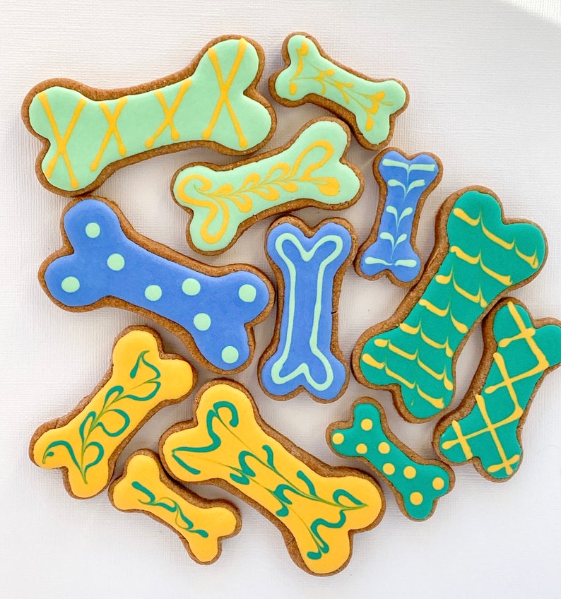 Iced Dog Treats Homemade Pet Treats, Dog Cookies, Treats for Dogs