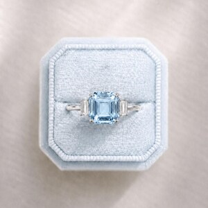 Asscher Schnittstein-Ring: 925er Sterlingsilber.