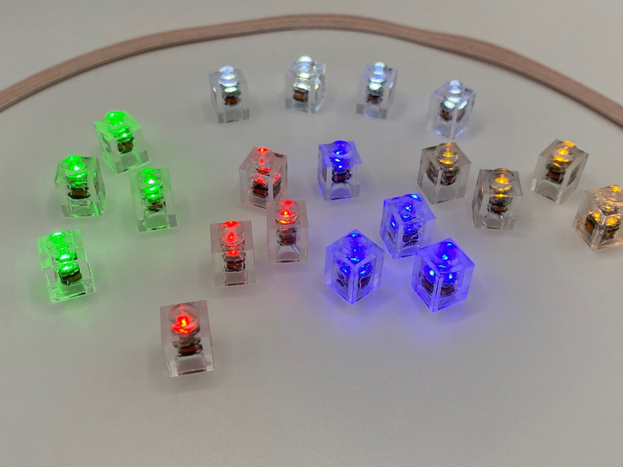 LED Lightning Set for Scale Models and DIY Projects: Realism
