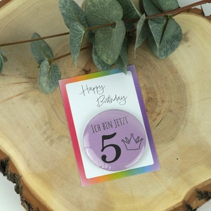 Button zum Geburtstag / Geburtstagsbutton / Kindergeburtstag Button mit passender Karte "Happy Birthday"