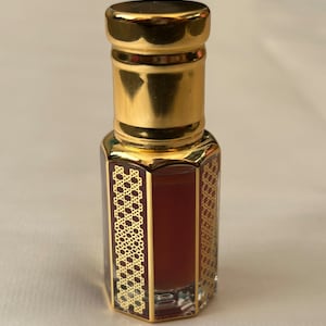 Oud Cambodi Musk | Natural Oil | Musk | Musk Oil | Pure Oud | Agarwood | Luxury Scent | Natural Perfume | Musk Attar | Perfume | Natural