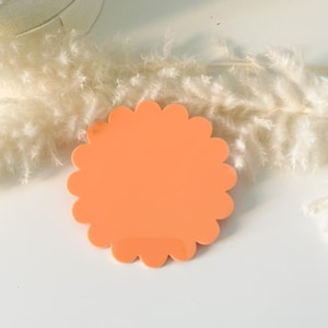 Set of 10 Acrylic scalloped cirlce place card, milestones blanks, blank for wedding, diy acrylic sign, diy blank, clear acrylic circle blank