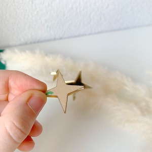 Estrellas adhesivas acrílicas, alfabeto acrílico dorado con estrellas acrílicas, adorno navideño con espejo dorado adhesivo, material para letras, copo de nieve con pegamento