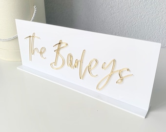 Acrylic Head Table Sign, Wedding Head Table Sign, Mr and Mrs Sign for Wedding, Wedding Table Decor, Golden Acrylic Top Table Mr & Mrs sign