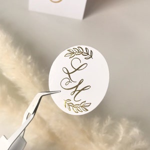 Set van 10 sticker bruiloft initiaal, gouden bruiloftstickers, sticker bruiloftuitnodiging, metalen eerste sticker, bewaar deze datumsticker,