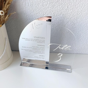 Numeri da tavolo in acrilico per matrimonio con numeri da tavolo, cartello per menù di matrimonio in oro, segnaletica per cerimonia, espositore per ricevimento in argento con supporto