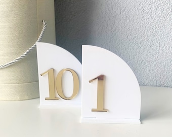 Acrylic Wedding table number, acrylic gold table number, arch table number, modern table number, elegant table decor, gold numbers