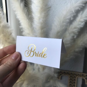 Tarjetas de lugar de boda con papel dorado, tarjetas de nombre doradas, placas de nombre de boda, tarjetas de lugar de boda personalizadas, etiquetas de nombre de fiesta, tarjetas de papel dorado con nombre