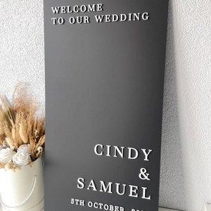 Modern acryl welkom bord, aangepast trouwbord, gepersonaliseerd bord met zitplaatsen, bord bruiloft tafel, spiegel gouden bewegwijzering zwart wit